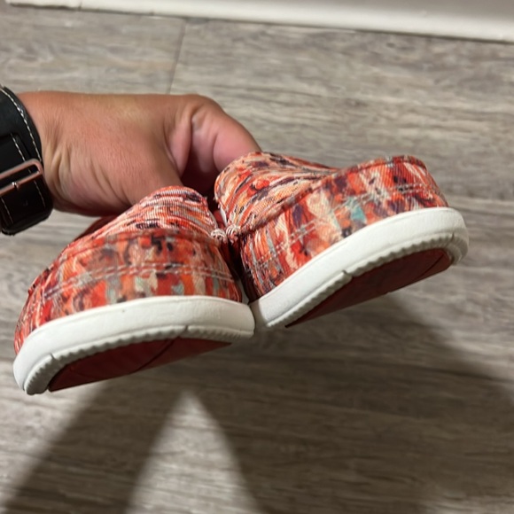 Crocs Loafers - Picture 9 of 12